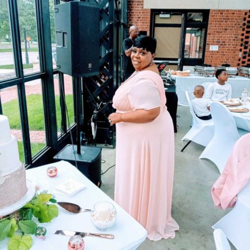 Meet your Posher, Gloria